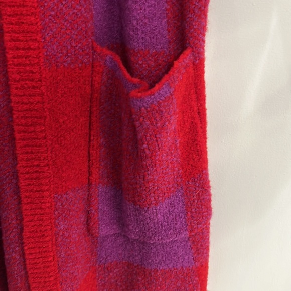 Red and magenta buffalo plaid cardigan - Picture 3 of 4
